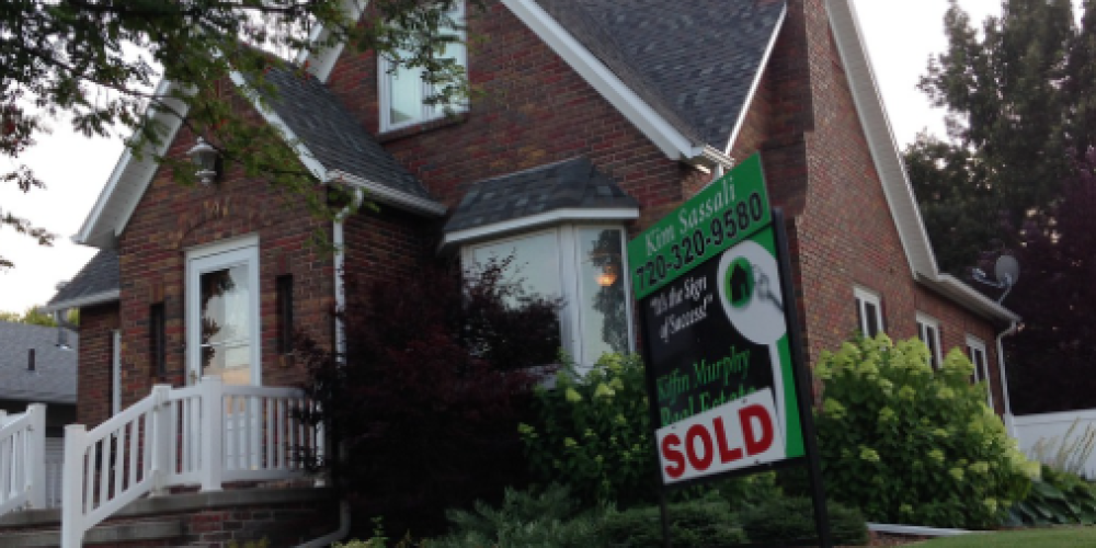Get The Home Spread without Stress�We Purchase Homes Now